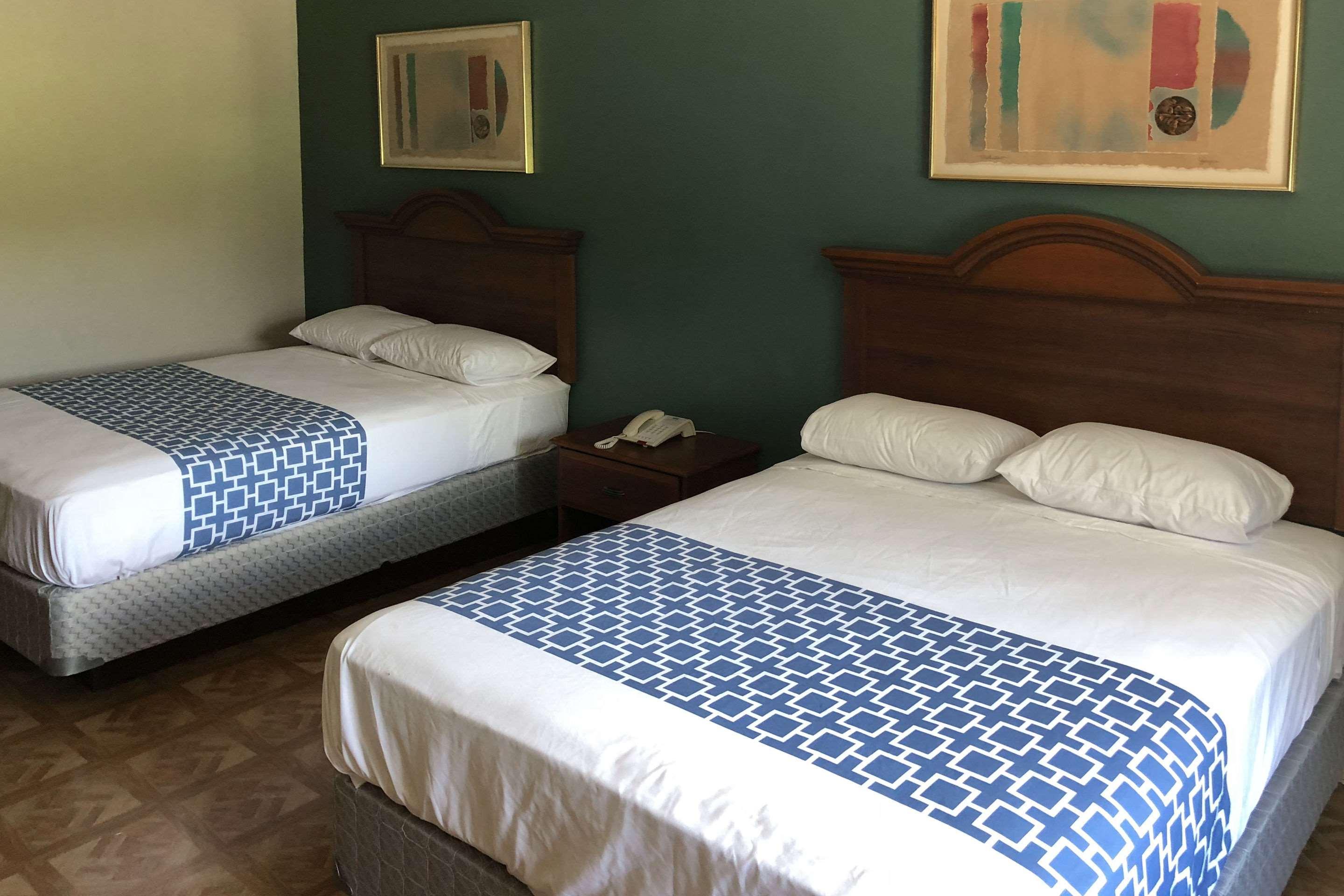 Rodeway Inn & Suites Hemphill Exteriör bild